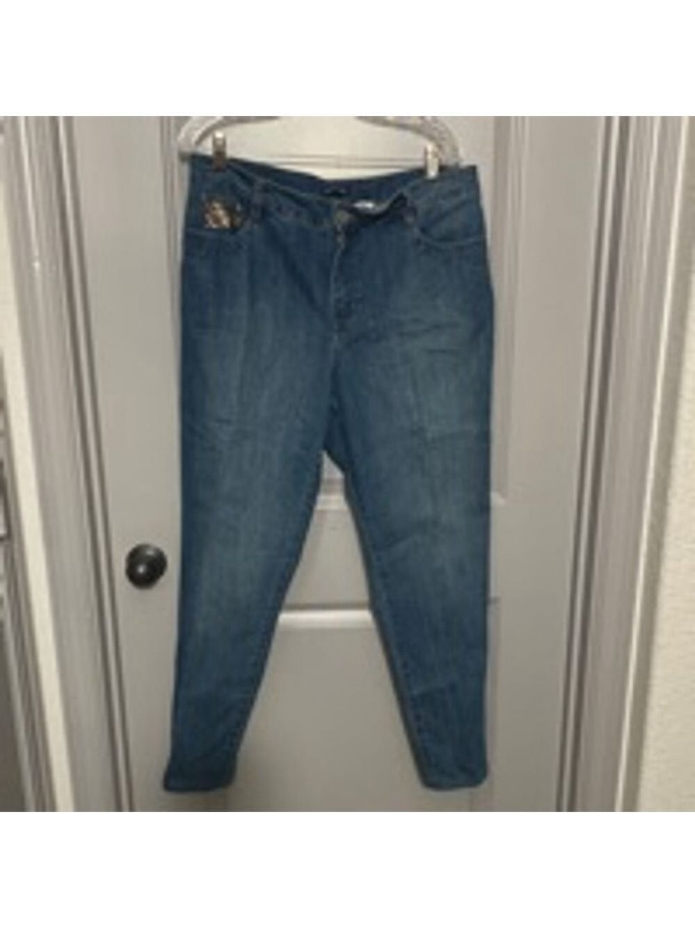 Bandolino women’s Jeans Size 16 Blue Denim
